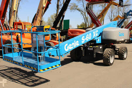 Telescopic boom lift 2019 Genie S60XC (9)