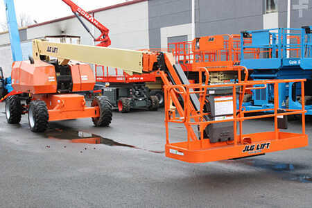 Articulating boom lift 2015 JLG 860SJ (16)