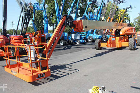 Plataforma Articulada  JLG 1350SJP (1)