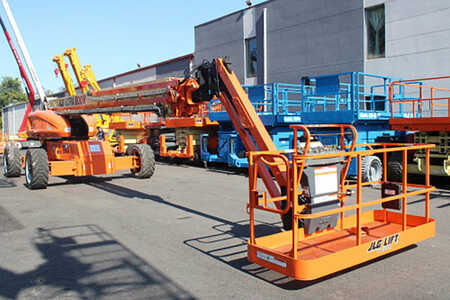 Plataforma Articulada  JLG 1350SJP (7)