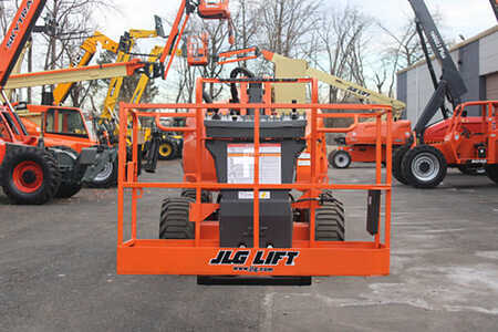 Articulating boom lift 2017 JLG 450AJ (23)