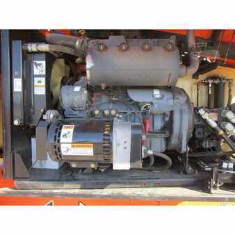 Telescopic boom lift 2011  JLG 800s (7)