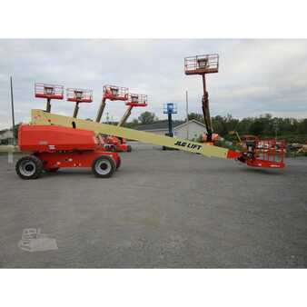 Telescopic boom lift 2011  JLG 800s (1)