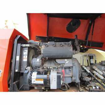 Telescopic boom lift 2011  JLG 800s (13)
