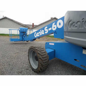 Telescopic boom lift 2007  Genie  (5)