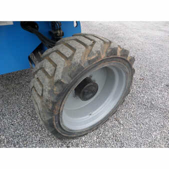 Telescopic boom lift 2007  Genie  (7)