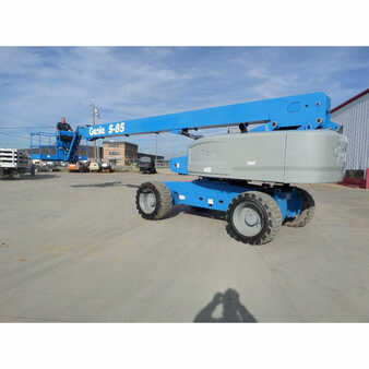 Telescopic boom lift 2013  Genie  (2)