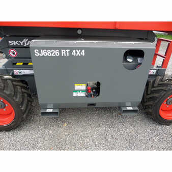 Scissor lift 2018  Skyjack sj6826rt (6)