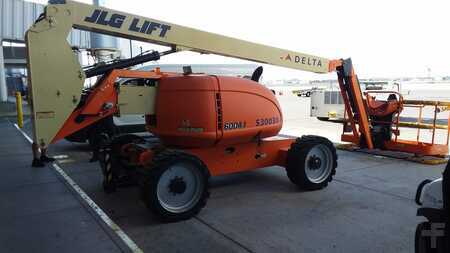 Articulating boom lift 2013 JLG 600AJ (2)