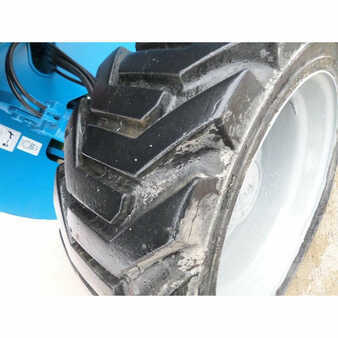 Telescopic boom lift 2011  Genie  (12)