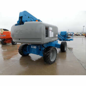 Telescopic boom lift 2011  Genie  (8)