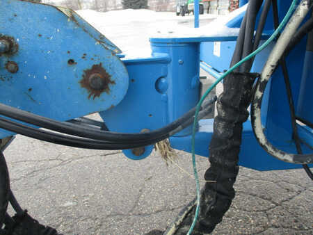 Telescopic boom lift 2005  Genie  (6)