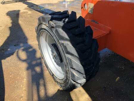 Telescopic boom lift 2006  JLG 800s (11)