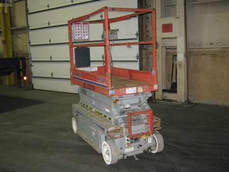 Plataforma Tijera 2011  Skyjack sj3219 (2)