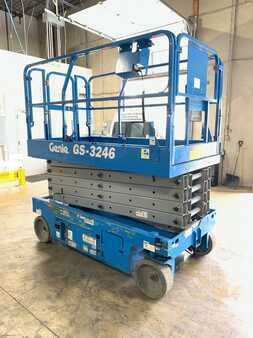 Scissor lift 2009  Genie gs-3246 (4)
