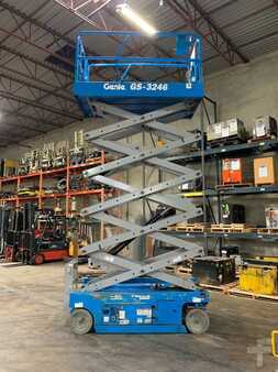 Scissor lift 2009  Genie gs-3246 (5)