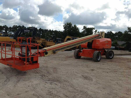 Telescopic boom lift 2015  JLG 800s (1)