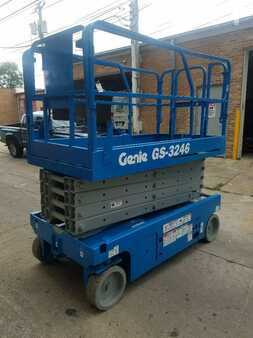Scissor lift 2007  Genie gs-3246 (3)