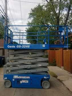 Scissor lift 2007  Genie gs-3246 (9)