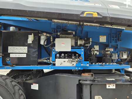 Telescopic boom lift 2018 Genie SX-125XC (14)