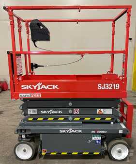 Articulating boom lift 2023 Skyjack SJ3219 (1)