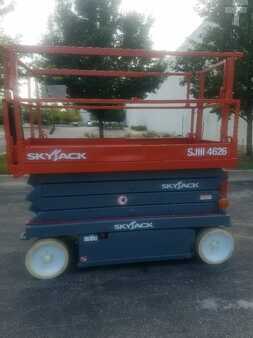 Scissor lift 2007  Skyjack sj4626 (1)