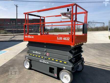 Scissor lift 2019  Skyjack sjiii4632 (6)