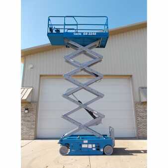 Scissor lift 2012  Genie gs-3246 (7)