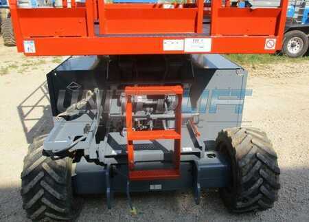 Scissor lift 2012  Skyjack sj6832rt (3)