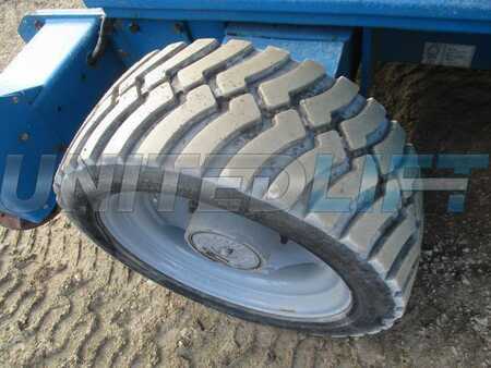 Scissor lift 2011  Genie gs5390rt (12)