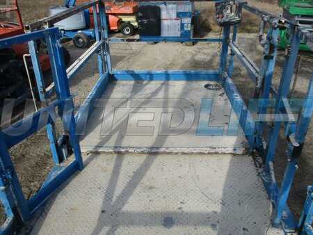 Scissor lift 2011  Genie gs5390rt (6)