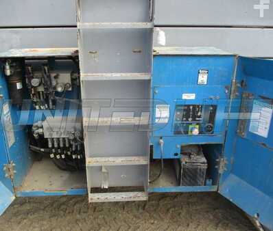Scissor lift 2011  Genie gs5390rt (8)