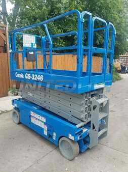 Scissor lift 2007  Genie gs-3246 (1)