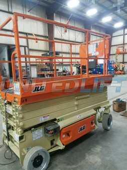Scissor lift 2011  JLG 3246es (1)