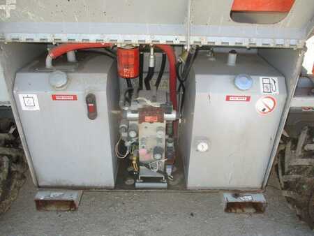 Scissor lift 2012  Skyjack sj6826rt (7)