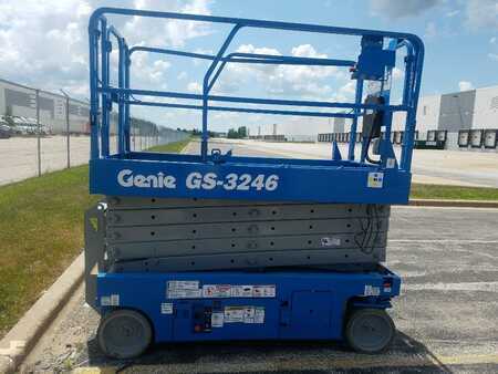 Scissor lift 2007  Genie gs-3246 (2)