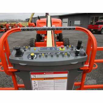 Telescopic boom lift 2014  JLG 400s (4)