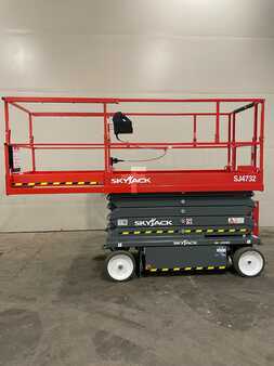 Scissor lift 2022  Skyjack sj4732 (2)