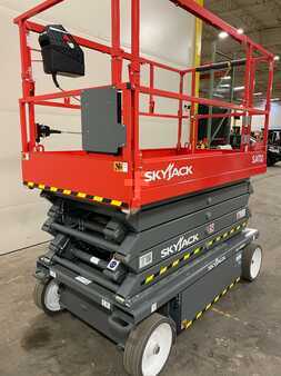 Scissor lift 2022  Skyjack sj4732 (3)