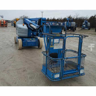 Telescopic boom lift 2007  Genie z40/23nrj (1)