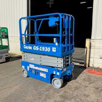 Articulating boom lift 2013 Genie GS1930 (20)