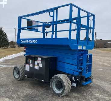 Scissor lift 2014 Genie GS4069DC (3)