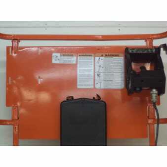 Scissor lift 2006  JLG 3246es (5)