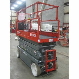 Scissor lift 2004  Skyjack sj3226 (3)