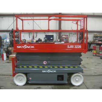 Scissor lift 2008  Skyjack sj3226 (1)