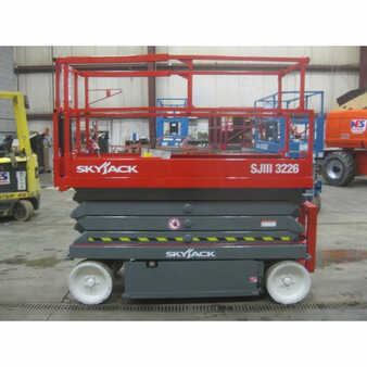 Scissor lift 2008  Skyjack sj3226 (4)
