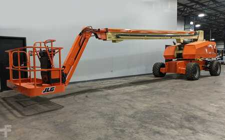 Articulating boom lift 2011 JLG 860SJ (1)