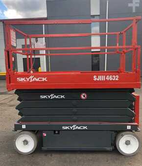 Scissor lift 2015  Skyjack sj4632 (2)