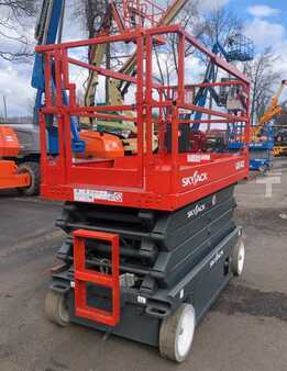 Scissor lift 2015  Skyjack sj4632 (8)