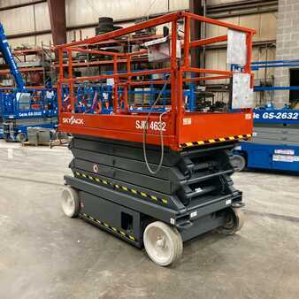 Scissor lift 2012  Skyjack sj4632 (2)